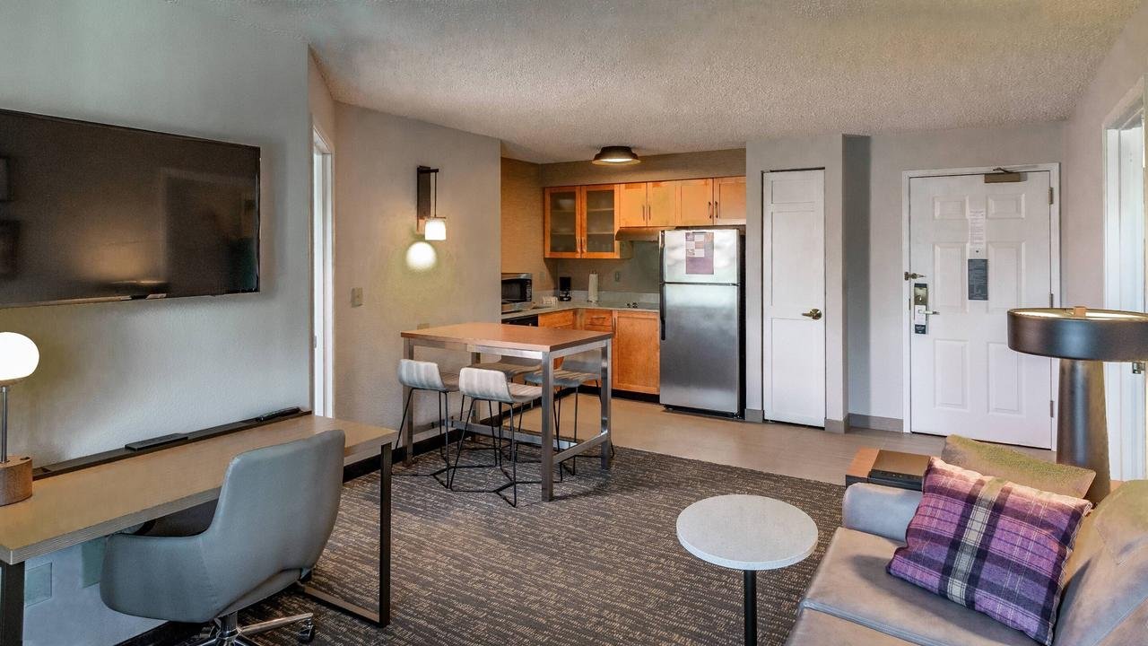 Residence Inn Anchorage Midtown - Accommodation Dallas 4