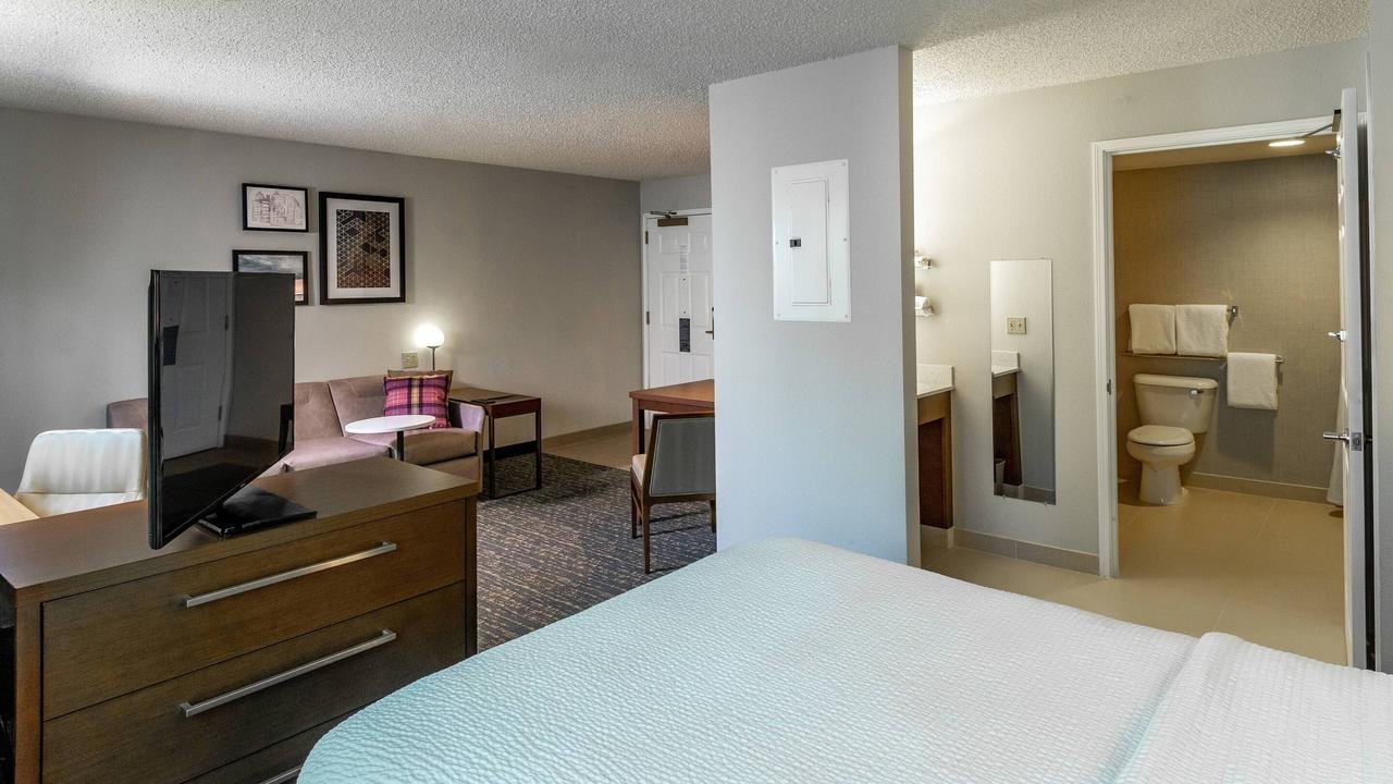 Residence Inn Anchorage Midtown - Accommodation Dallas 9
