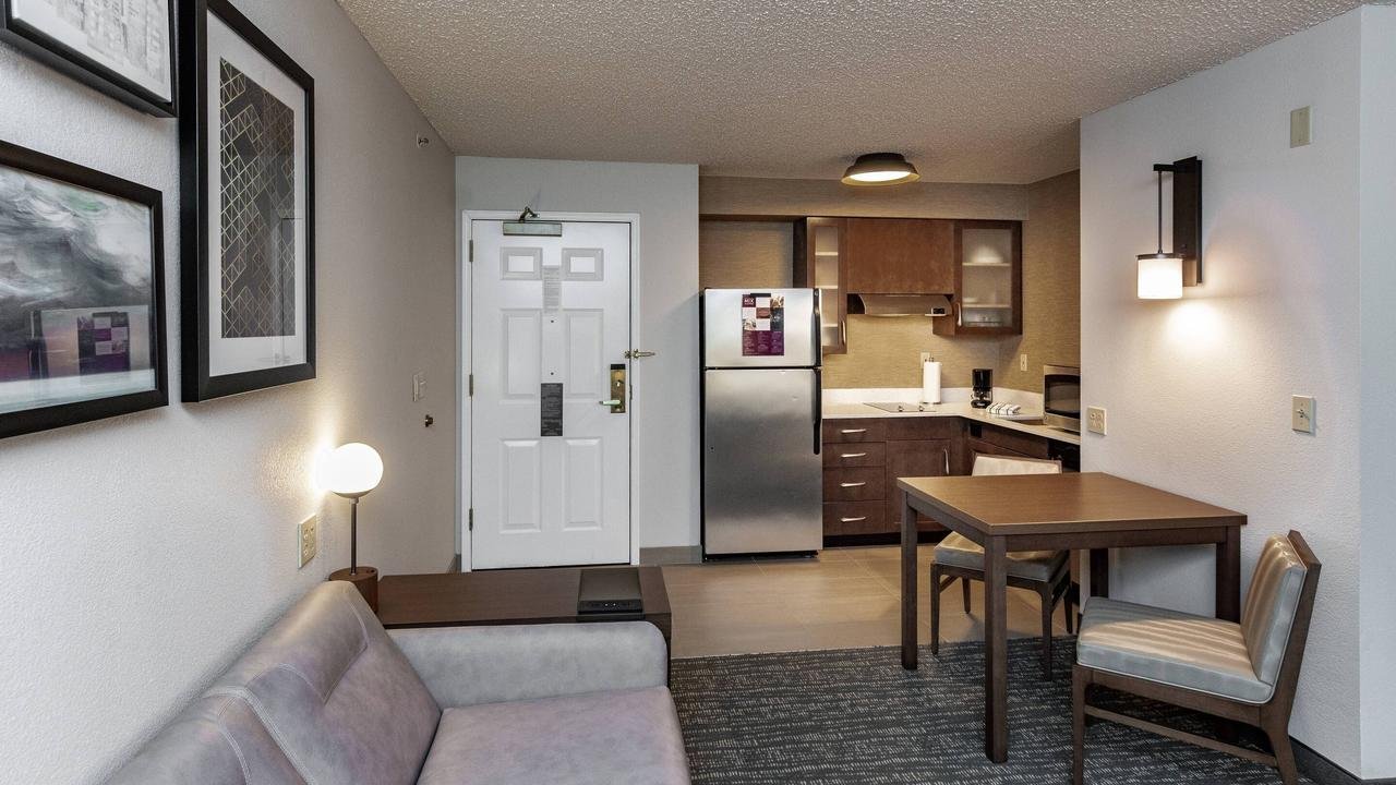 Residence Inn Anchorage Midtown - Accommodation Dallas 8