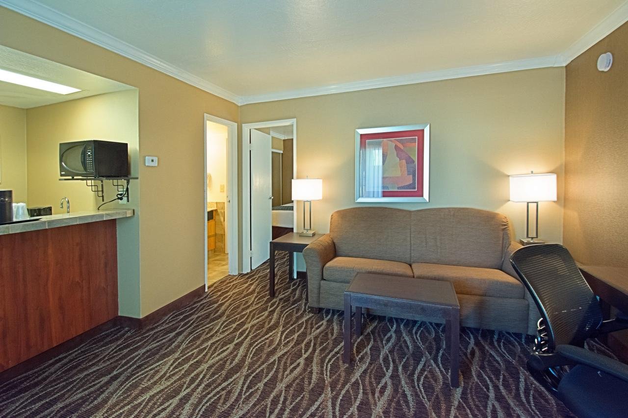 Hotel Tempe/Phoenix Airport InnSuites Hotel & Suites - Accommodation Dallas 38