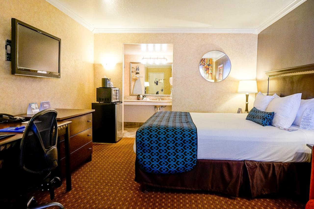 Hotel Tempe/Phoenix Airport InnSuites Hotel & Suites - Accommodation Dallas 8