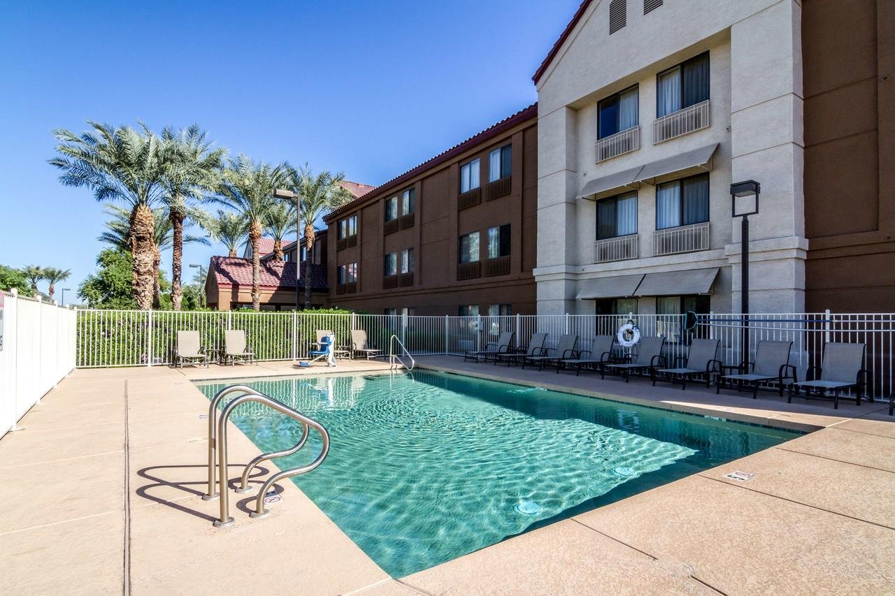 Red Roof Inn PLUS+ Tempe - Phoenix Airport - Accommodation Dallas 5