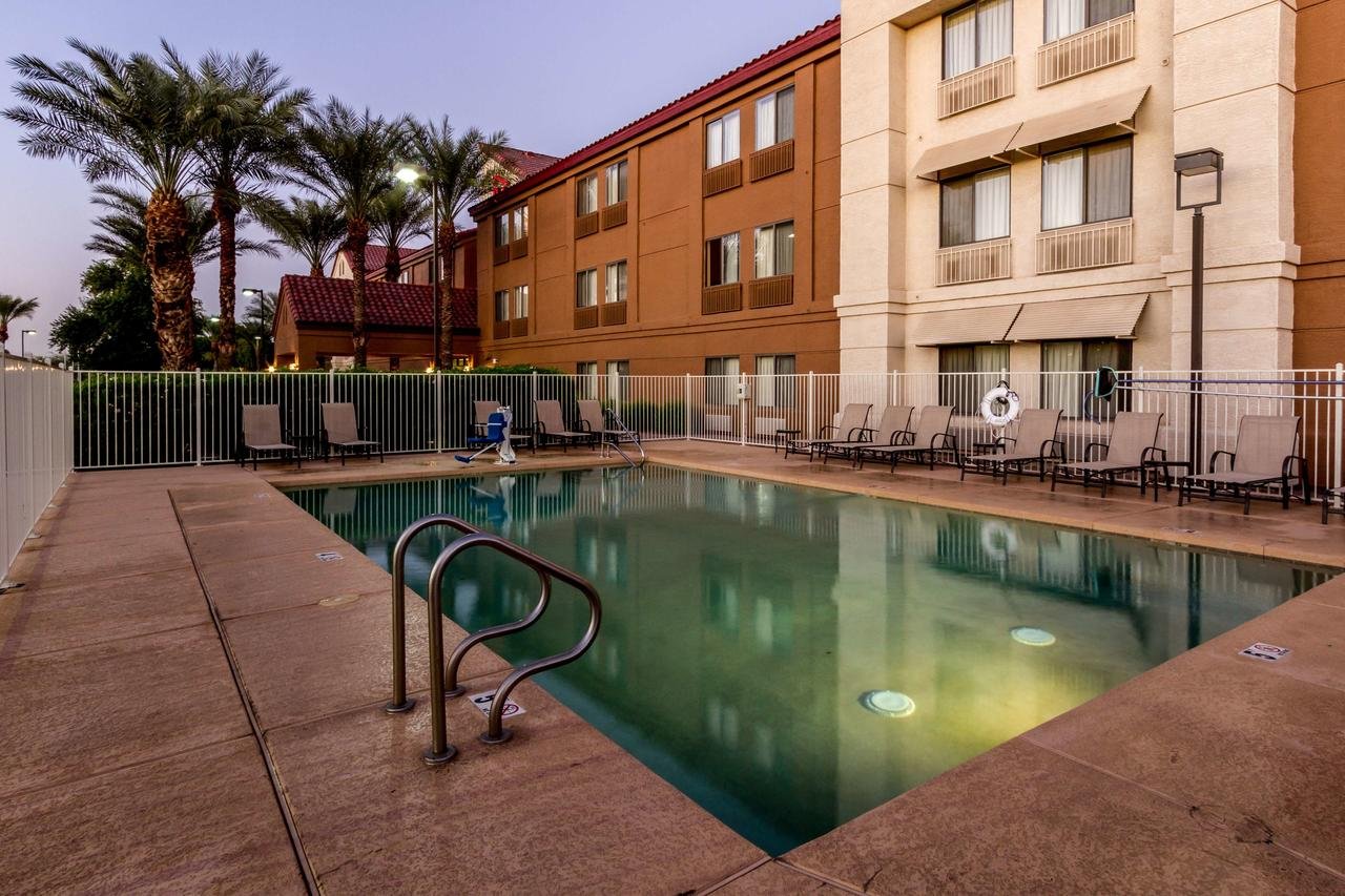 Red Roof Inn PLUS+ Tempe - Phoenix Airport - Accommodation Dallas 6