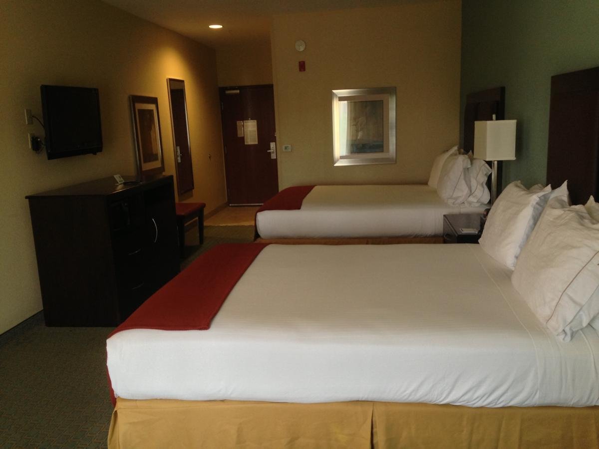 Holiday Inn Express Surprise - Accommodation Dallas 25