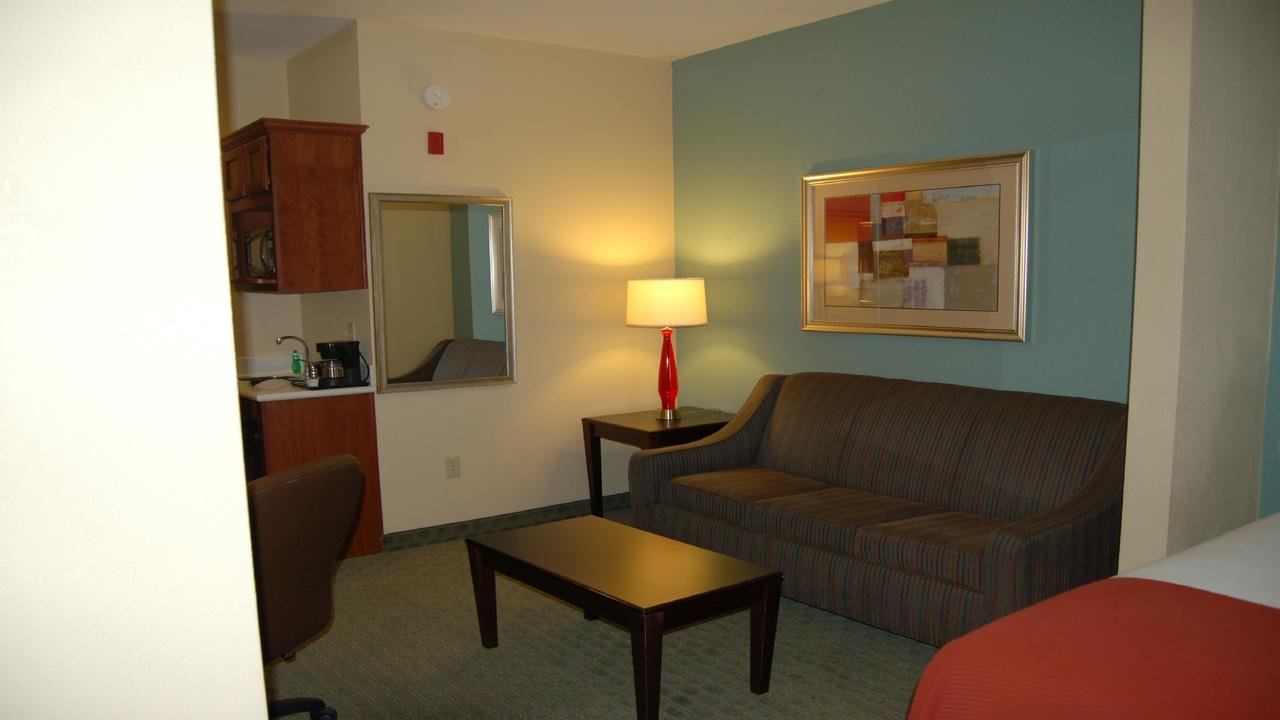 Holiday Inn Express Surprise - Accommodation Dallas 4
