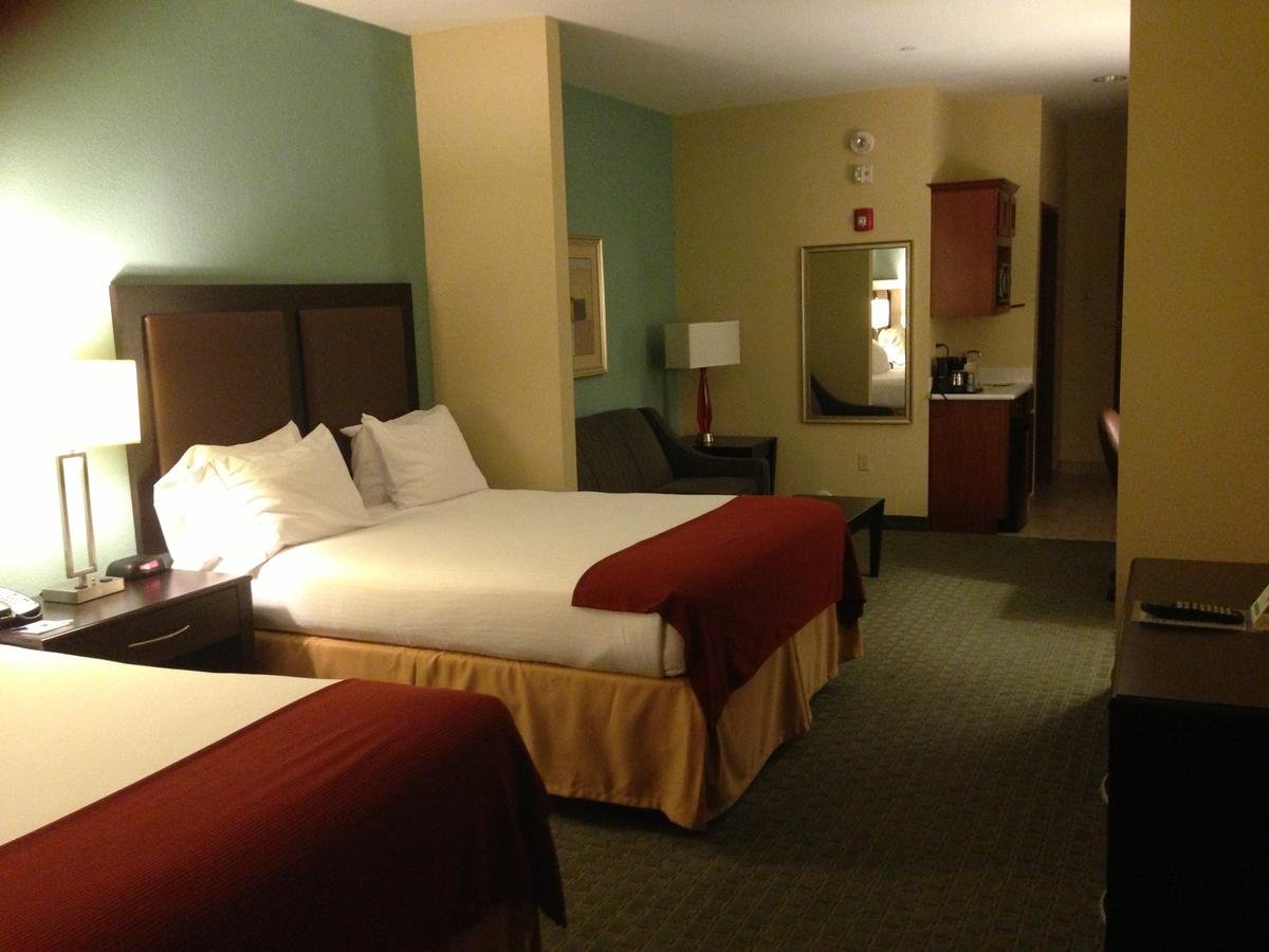 Holiday Inn Express Surprise - Accommodation Dallas 28