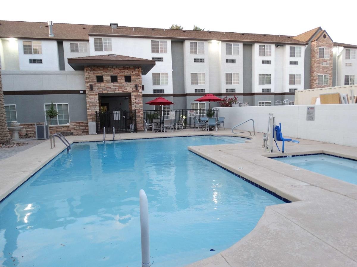 Best Western Plus Yuma Foothills Inn & Suites - Accommodation Dallas 25