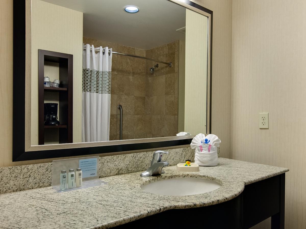Hampton Inn & Suites Phoenix Glendale-Westgate - Accommodation Dallas 24