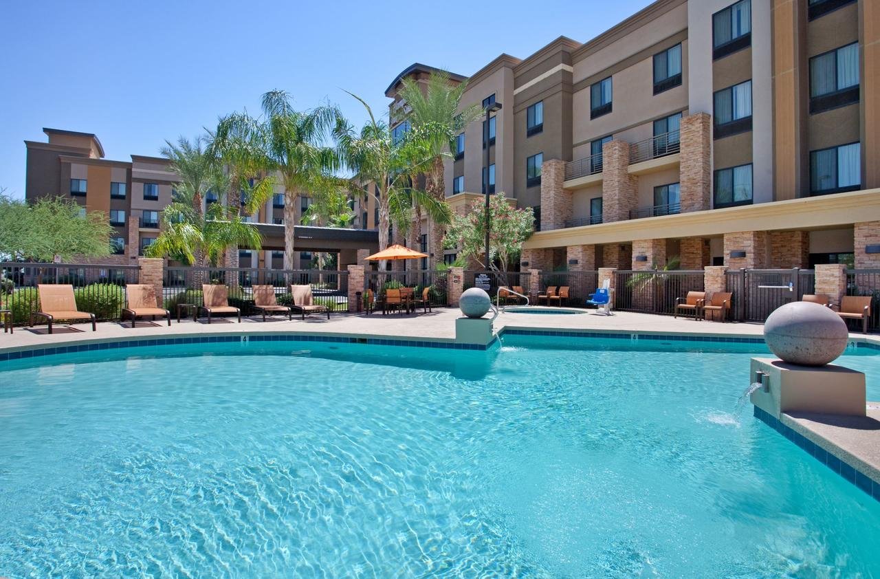 Hampton Inn & Suites Phoenix Glendale-Westgate - thumb 28