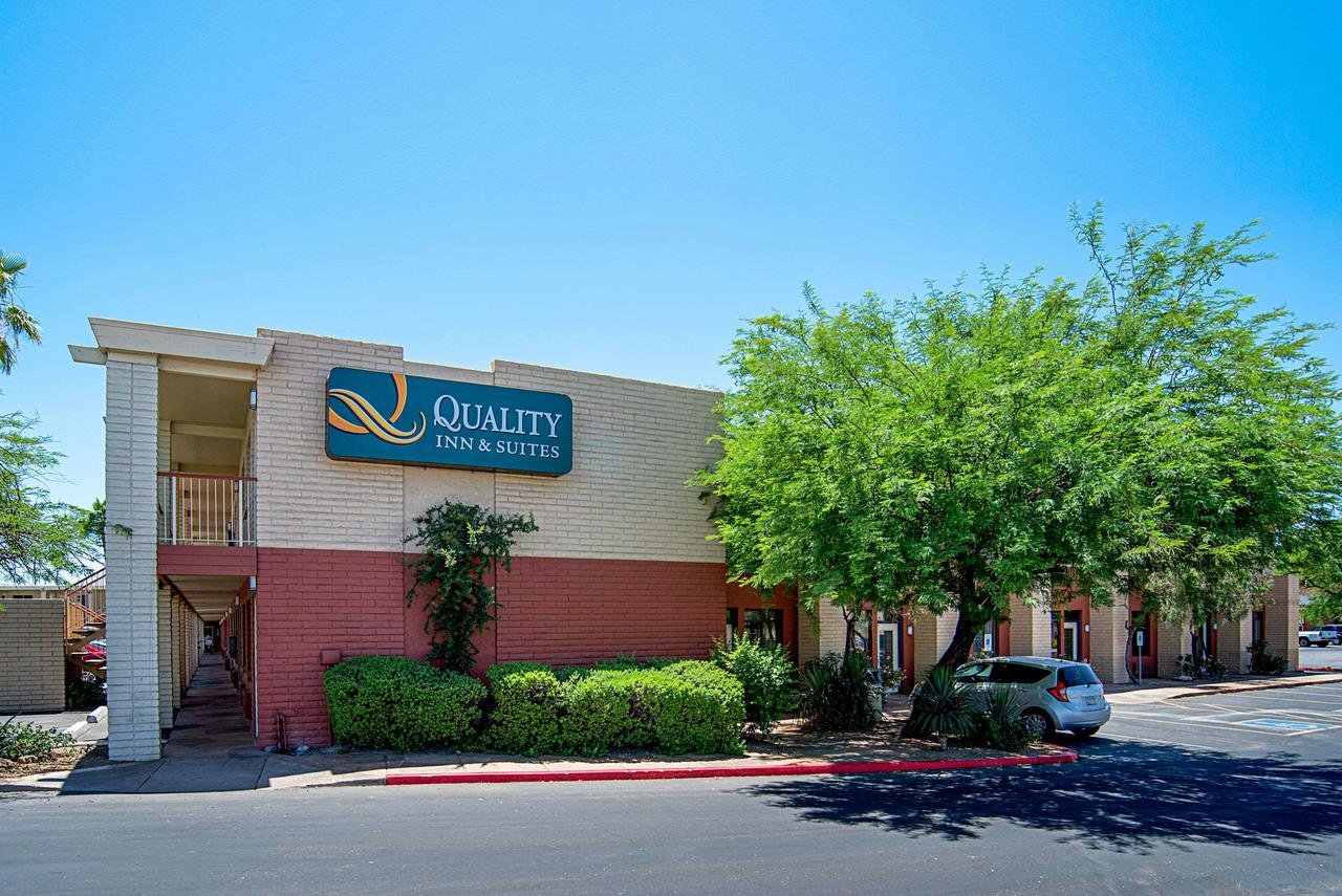Quality Inn & Suites Phoenix NW - Sun City - Accommodation Dallas 21