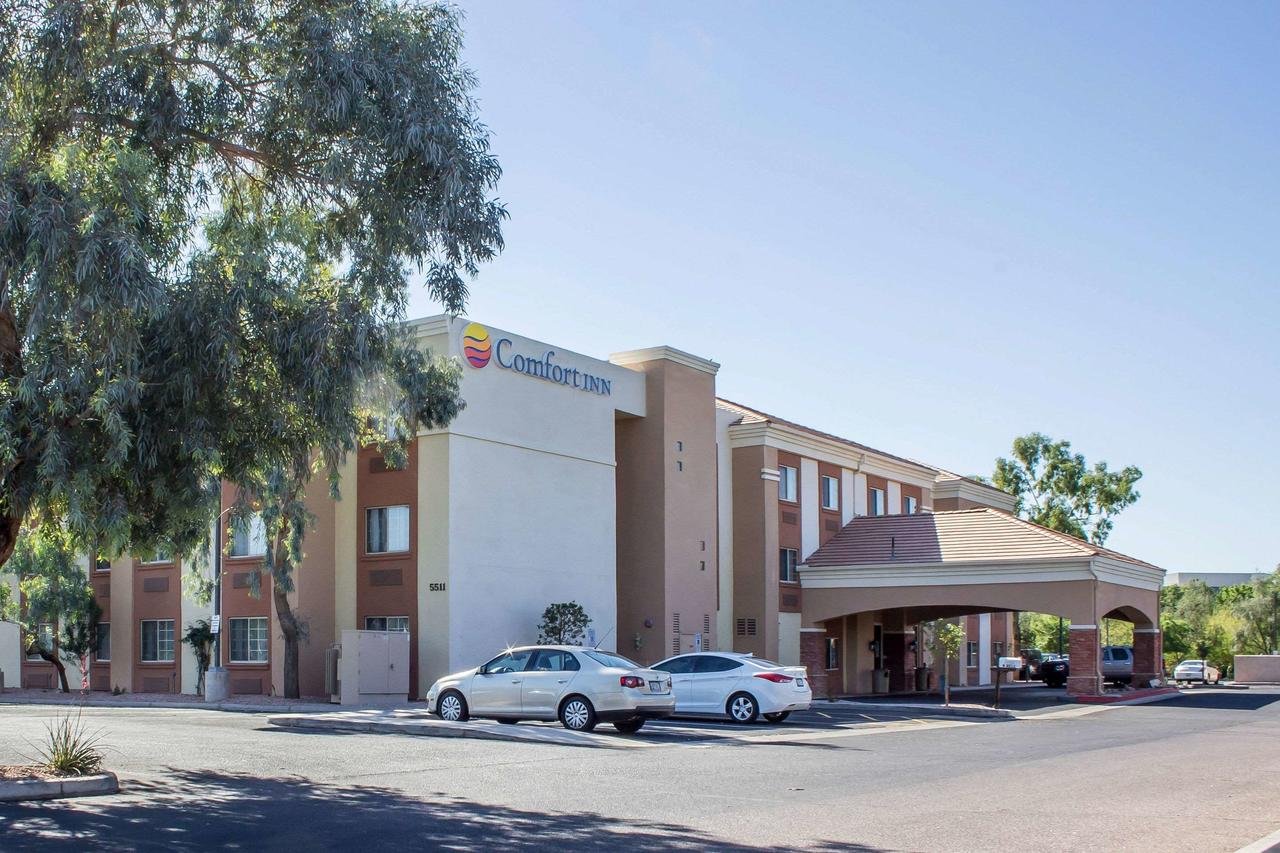 Comfort Inn & Suites North Glendale - Bell Road - Accommodation Dallas 0