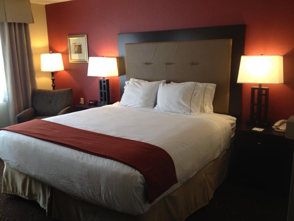 Holiday Inn Express And Suites Phoenix Tempe - University - Accommodation Dallas 7