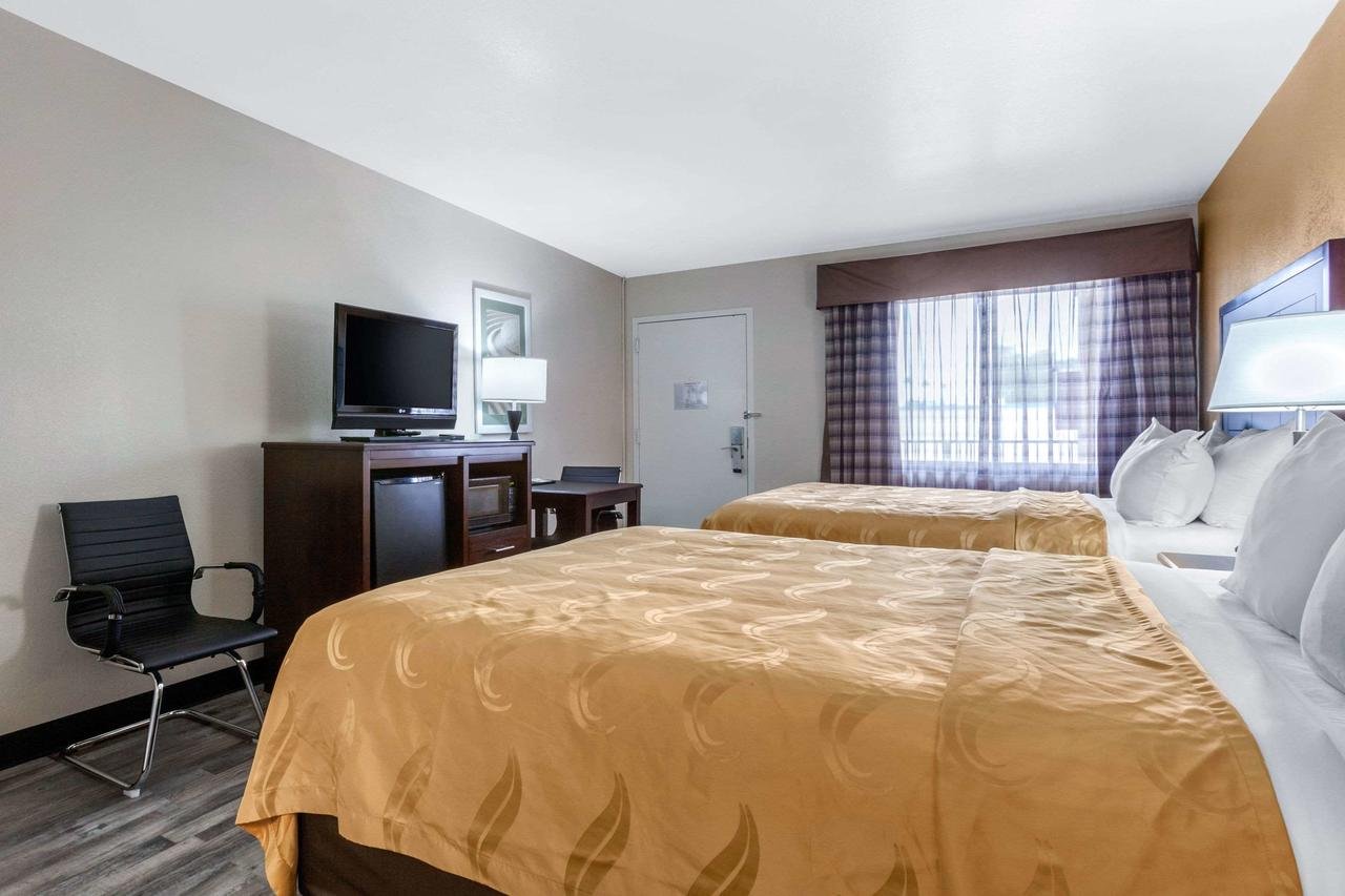 Quality Inn & Suites Near Downtown Mesa - thumb 17