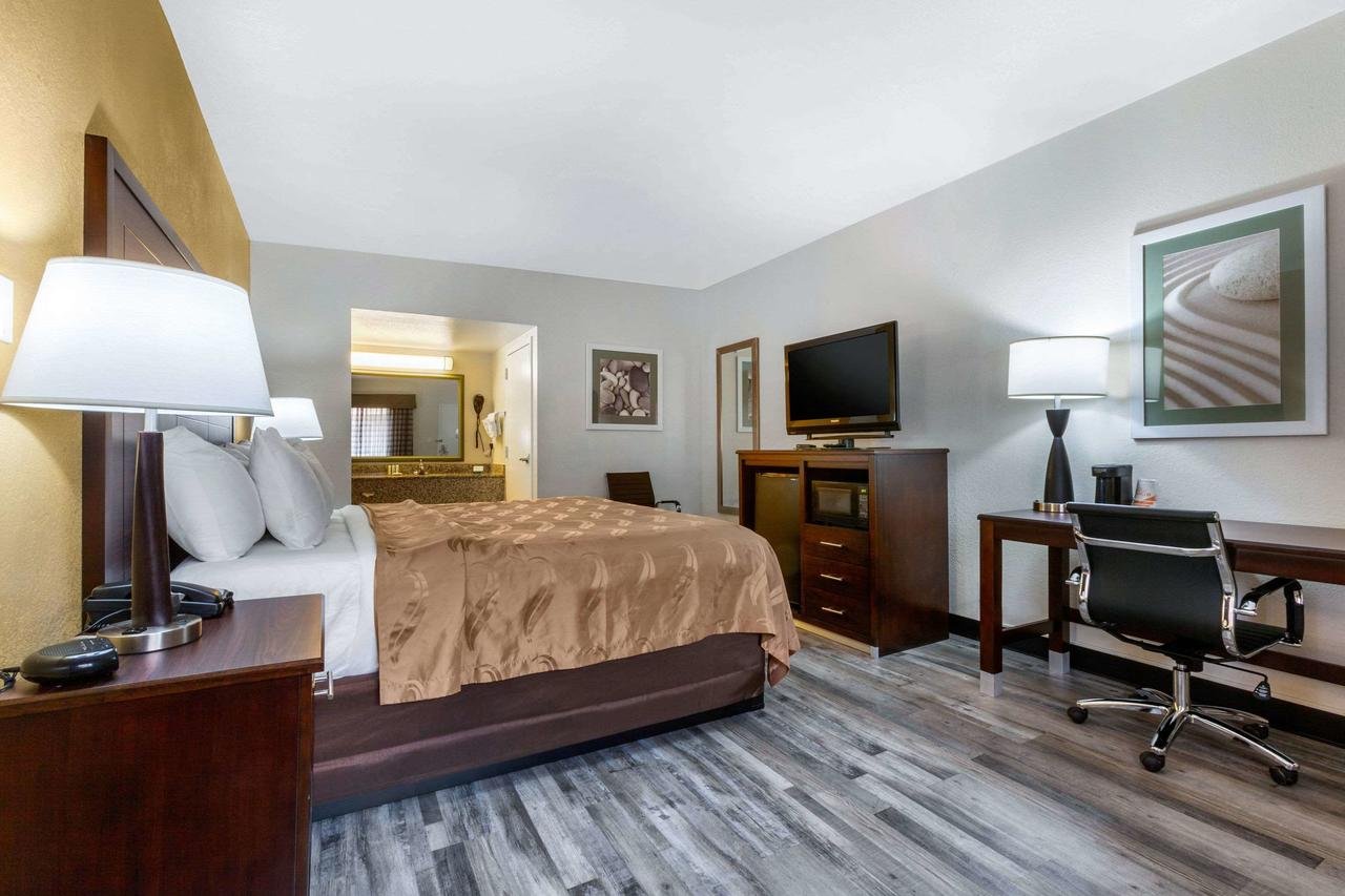 Quality Inn & Suites Near Downtown Mesa - Accommodation Dallas 18