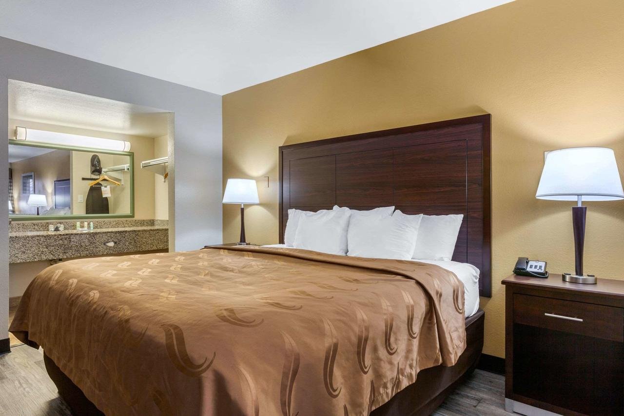 Quality Inn & Suites Near Downtown Mesa - thumb 16