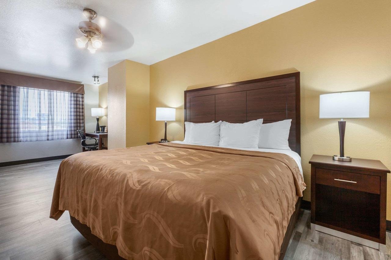 Quality Inn & Suites Near Downtown Mesa - thumb 3