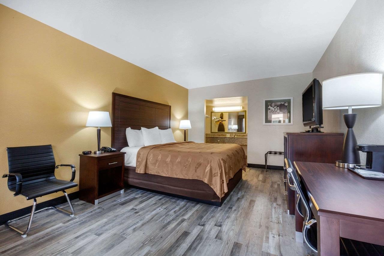 Quality Inn & Suites Near Downtown Mesa - thumb 15