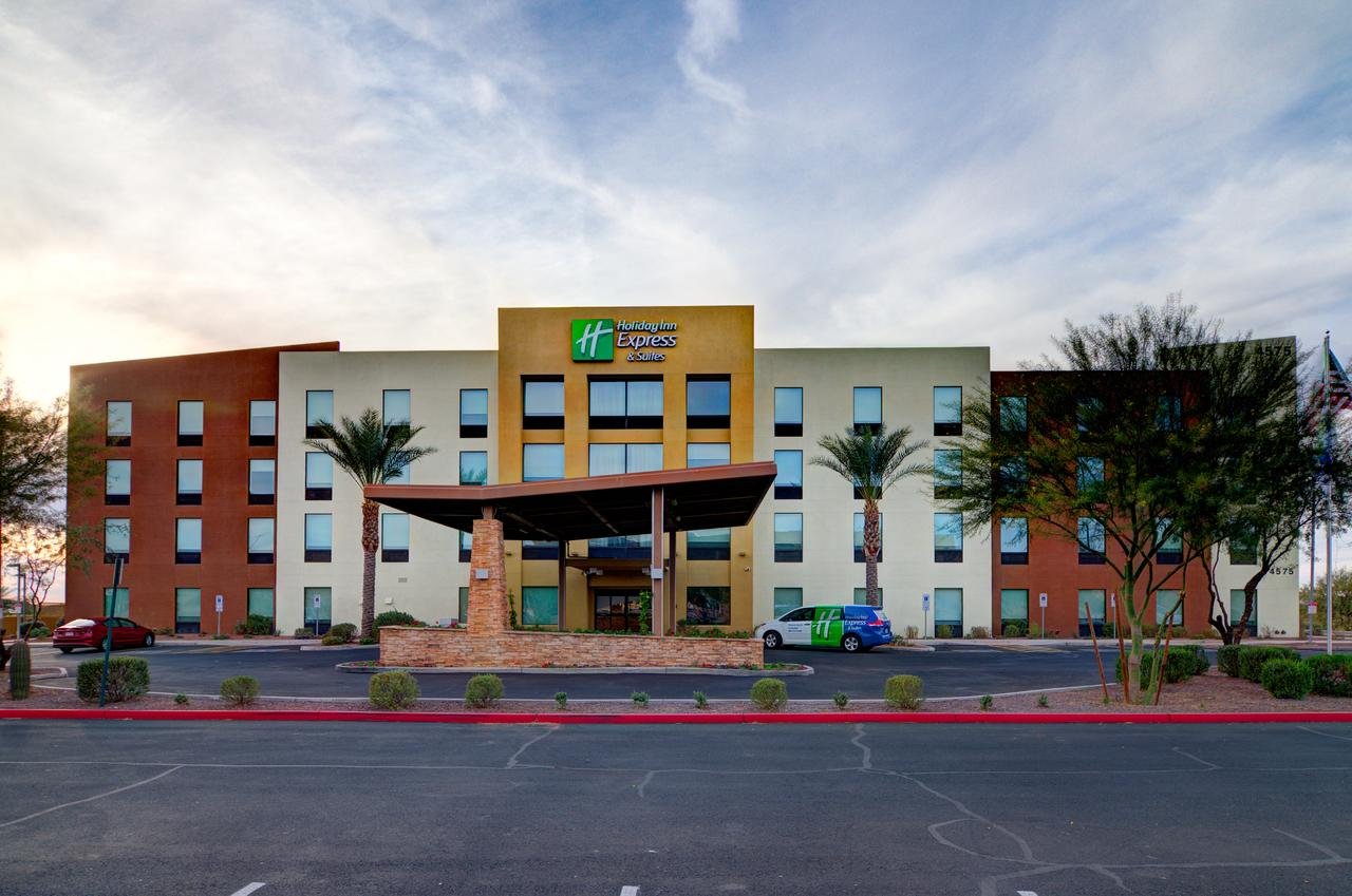 Holiday Inn Express & Suites - Phoenix North - Scottsdale - Accommodation Dallas 0