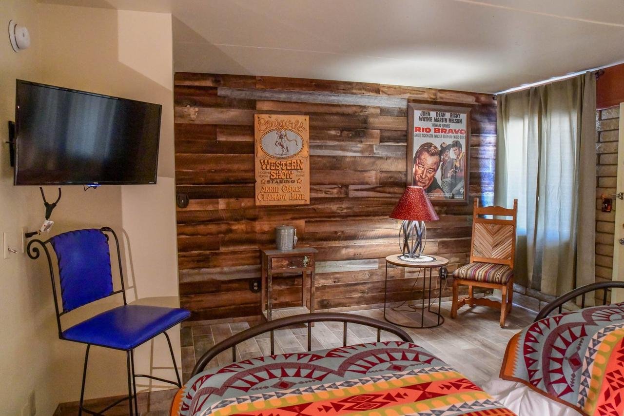 Cave Creek Tumbleweed Hotel - Accommodation Dallas 12