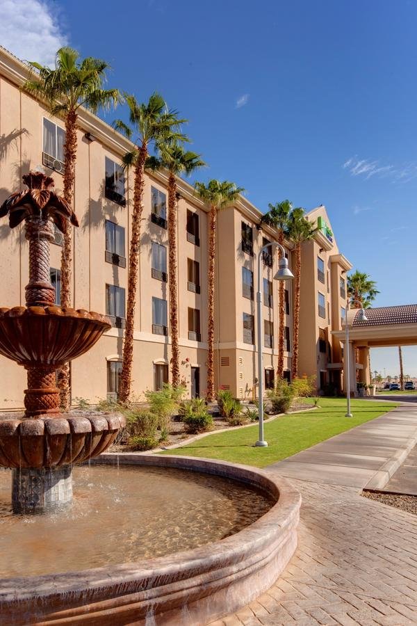 Holiday Inn Express Hotel & Suites Yuma - Accommodation Dallas 0