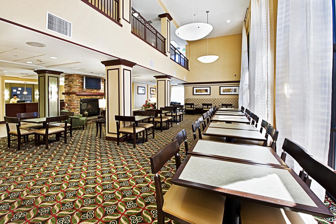 Holiday Inn Express & Suites Phoenix Glendale Dist - Accommodation Dallas 21