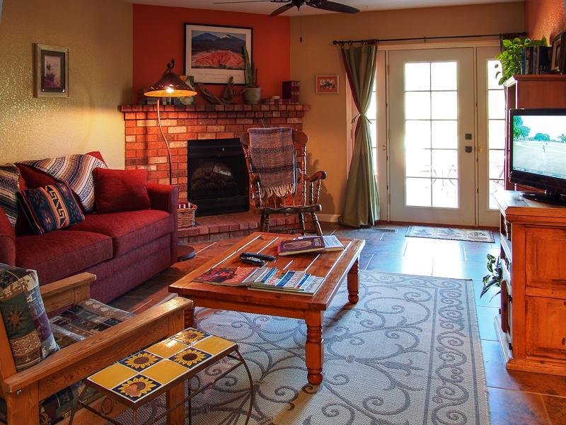 Cozy Cactus Bed And Breakfast - Accommodation Dallas 26