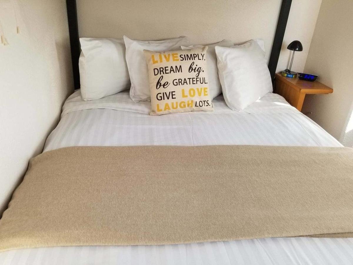 Affordable Retreat Sleeps 8 near Grand Canyon Orlando Tourists