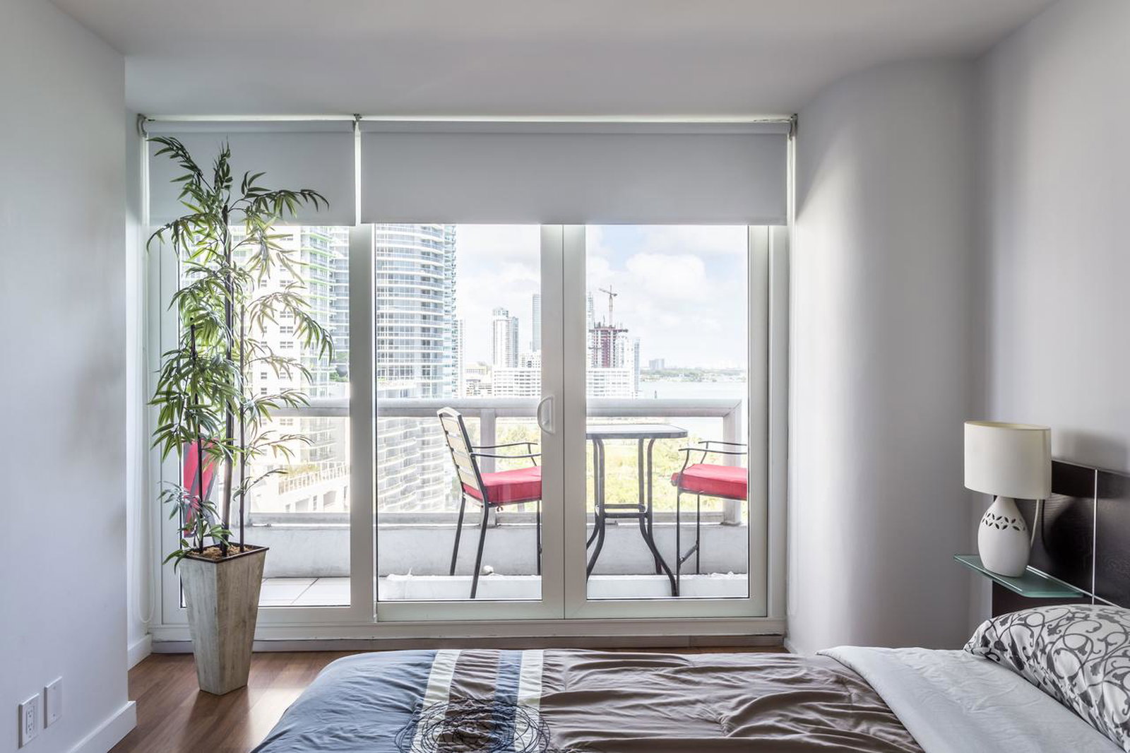 2 Bedroom Pearl In Downtown Miami - thumb 10