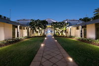 The Mangrove Resort Hotel - St Kilda Accommodation