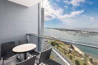 Meriton Suites Southport - Accommodation Directory