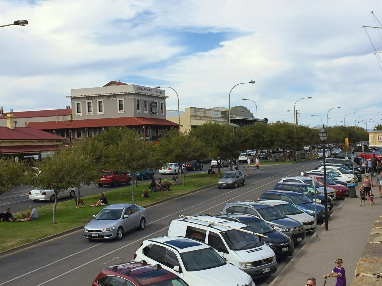 Semaphore Splash Apartments - thumb 2