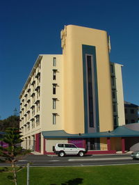 Ocean Beach Hotel