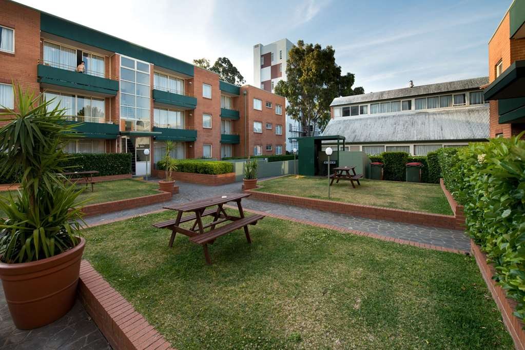 APX Apartments Parramatta - thumb 3