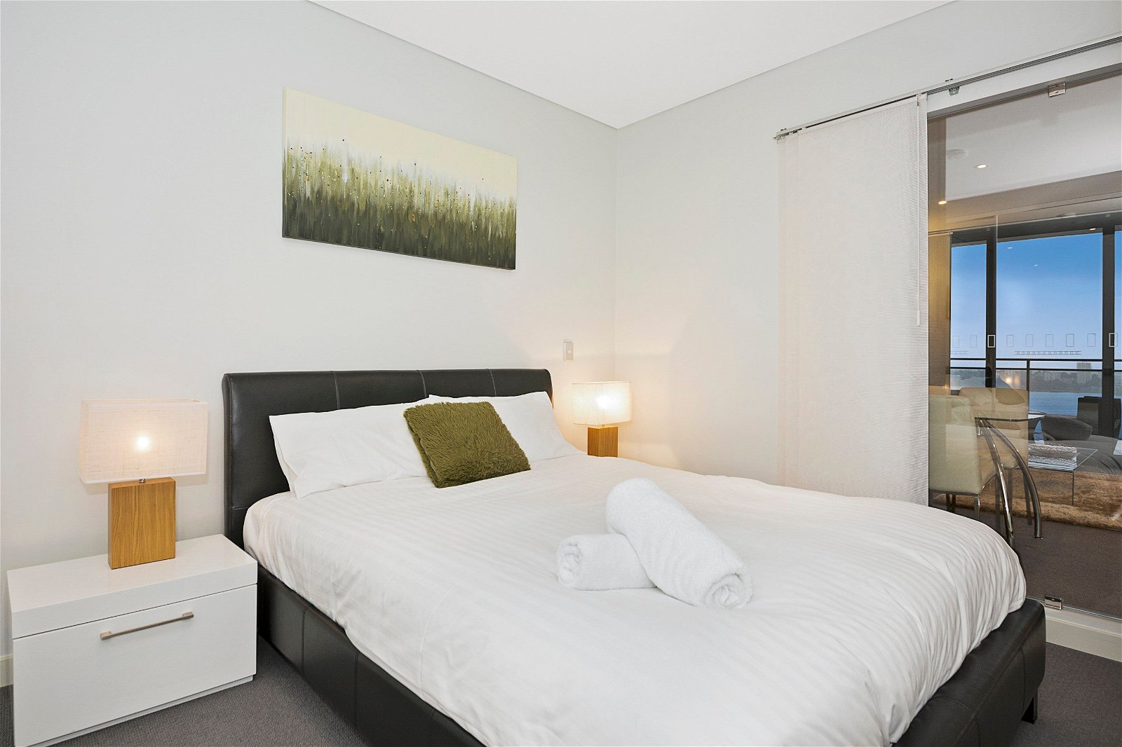 Astra Apartments Perth - thumb 3