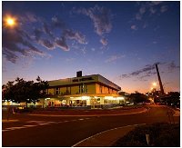 Isa Hotel - Accommodation Redcliffe