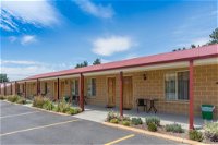 Black Gold Country Cabins and Motel - Schoolies Week Accommodation