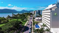 Holiday Inn Cairns Harbourside - Accommodation Yamba
