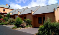 Meredith House and Mews - Accommodation Newcastle