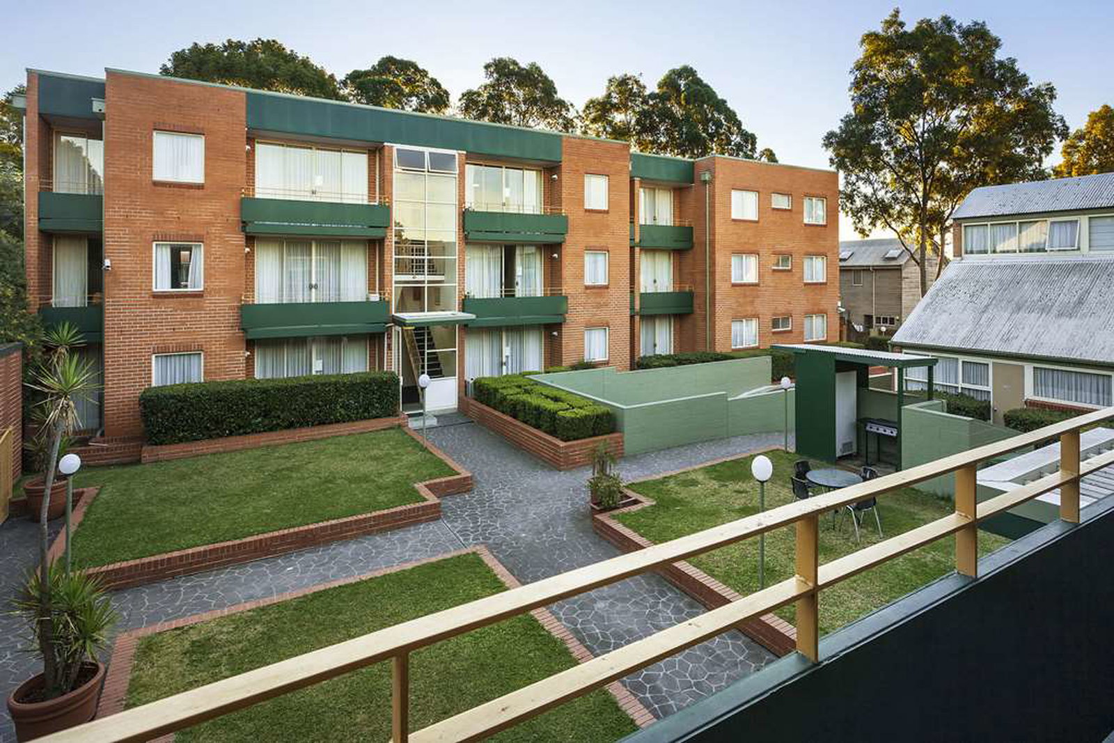 APX Apartments Parramatta - thumb 1