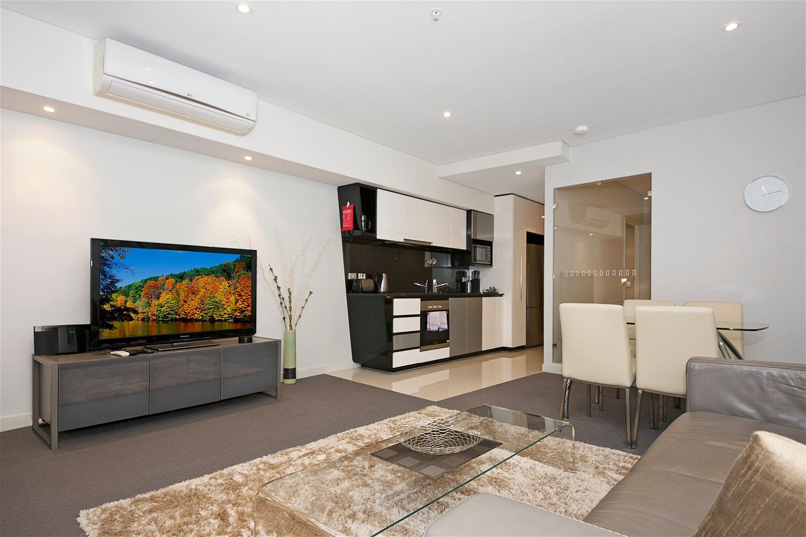 Astra Apartments Perth - thumb 1