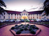 Mercure Canberra - Accommodation Redcliffe