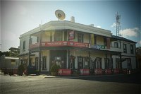 Commercial Hotel Morgan - Accommodation Airlie Beach