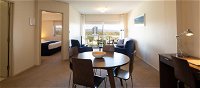 Hume Serviced Apartments - Surfers Gold Coast