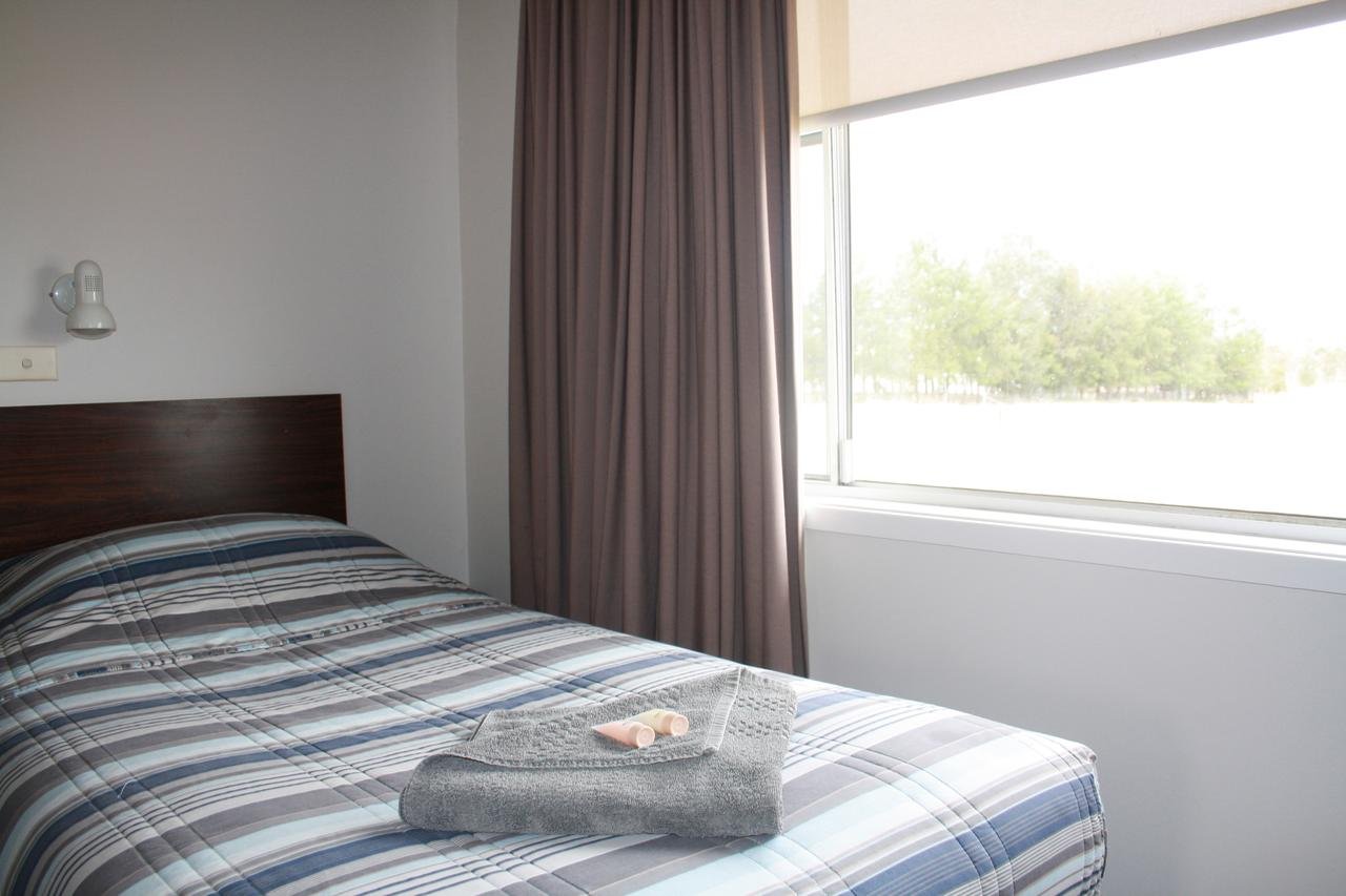 Scone NSW Accommodation Airlie Beach