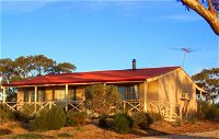 Windmill Cottage - Accommodation Redcliffe