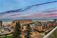 Glenelg Skyline Beachfront Penthouse Adelaide - Accommodation ACT