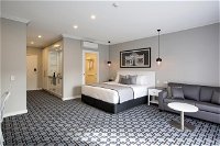CH Boutique Hotel - Accommodation Airlie Beach