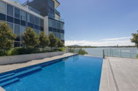 Accommodate Canberra - Lakefront - Hervey Bay Accommodation