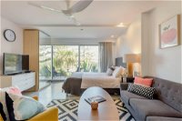 Scandi Beach apartment - Australia Accommodation