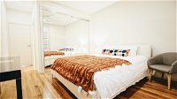 Cozy 5 Bed House in Sydney - Accommodation Perth